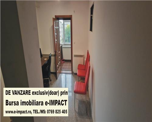 Apartament 3 camere, etaj 4,  Barlad, zona : Polimed